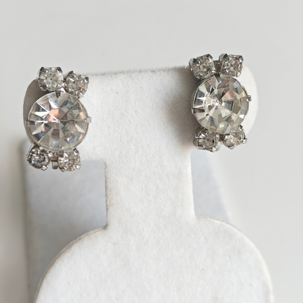 Vintage Style Silver Tone Clear Glass Rhinestone Screw Back Cluster Earrings